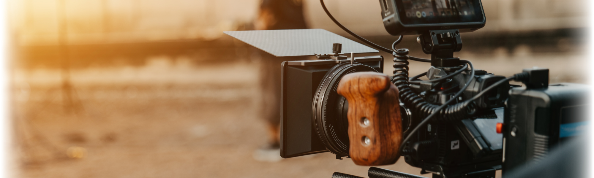 Banner image shows a HD camera pointed toward an orange tinted natural background