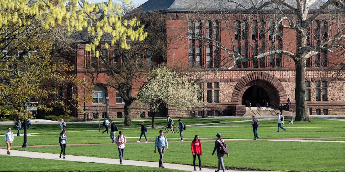 Photo of the Oval and Hayes Hall.
